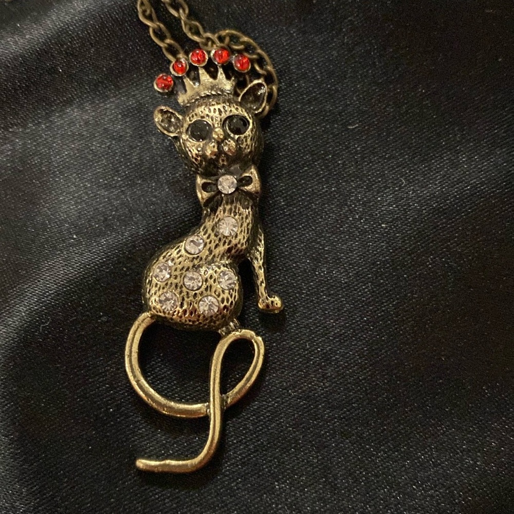 NWOT Pewter Like with White & Red Crystals Cat Necklace